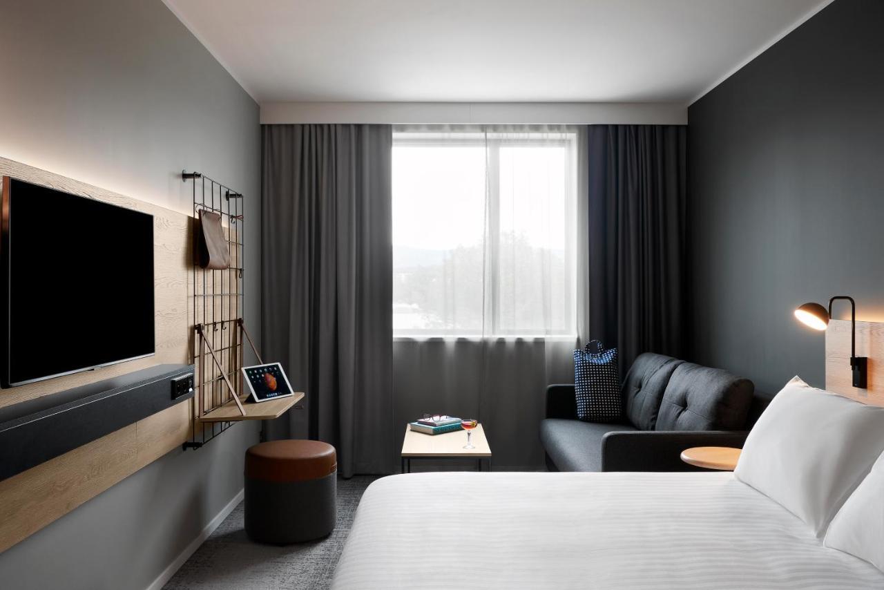 Отель Moxy Sophia Antipolis Бьо Экстерьер фото